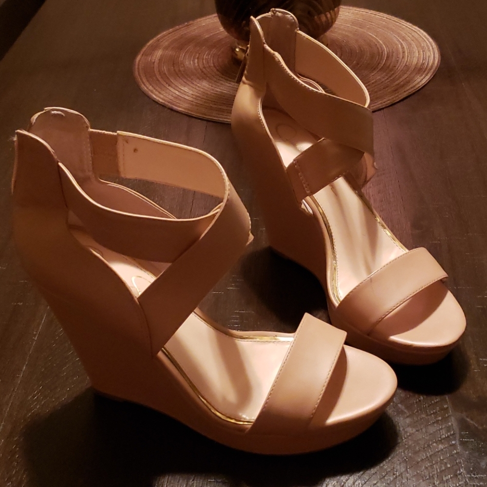 Women Wedge Nude Jessica Simpson Shoe